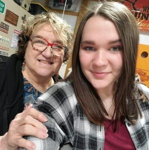 Meet your Posher, Faye